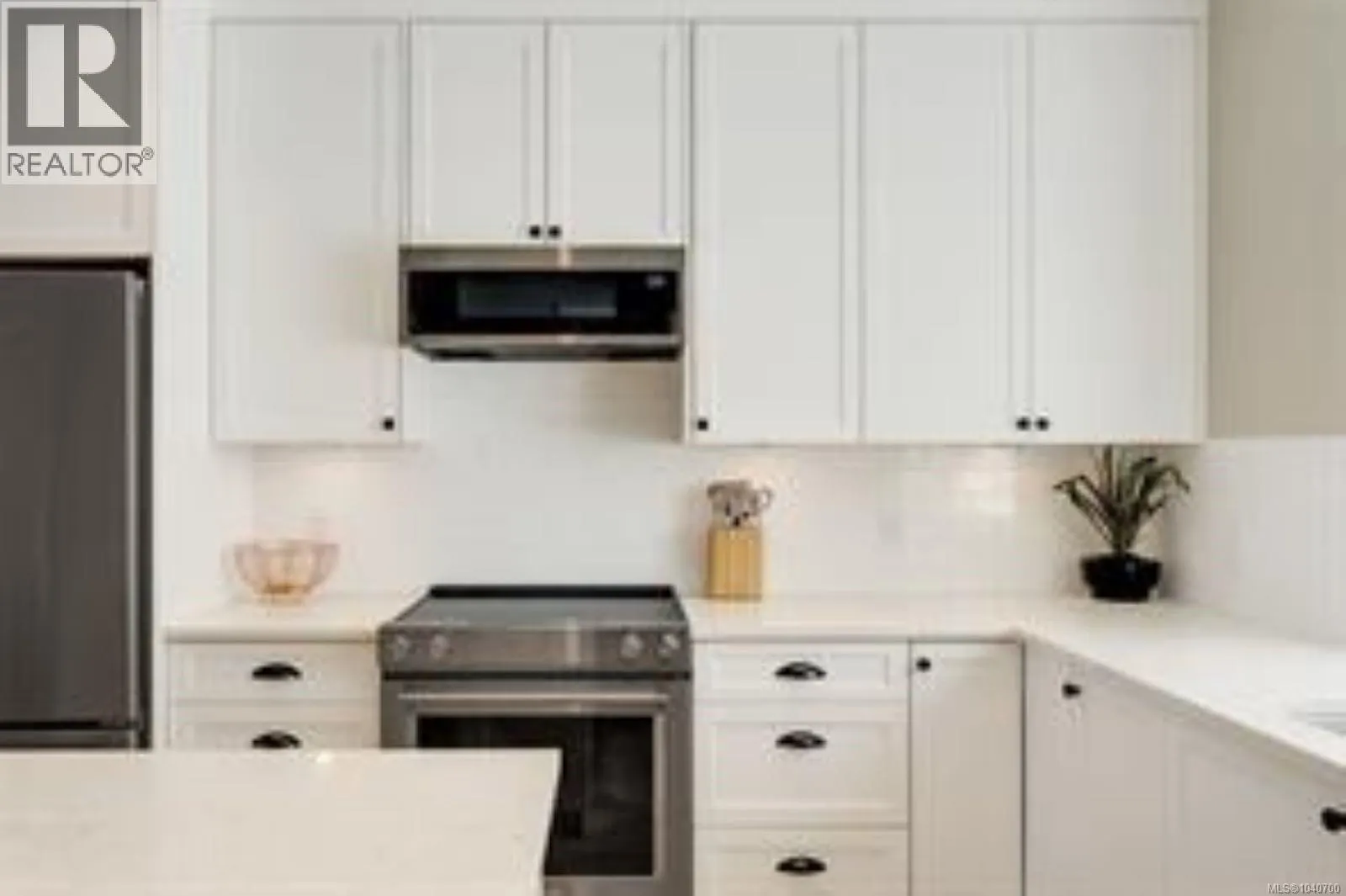 3 10480 Resthaven Dr