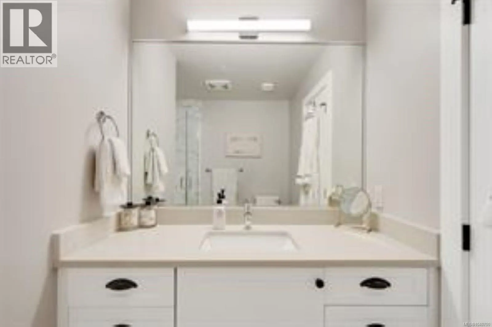 3 10480 Resthaven Dr
