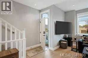 3 10480 Resthaven Dr