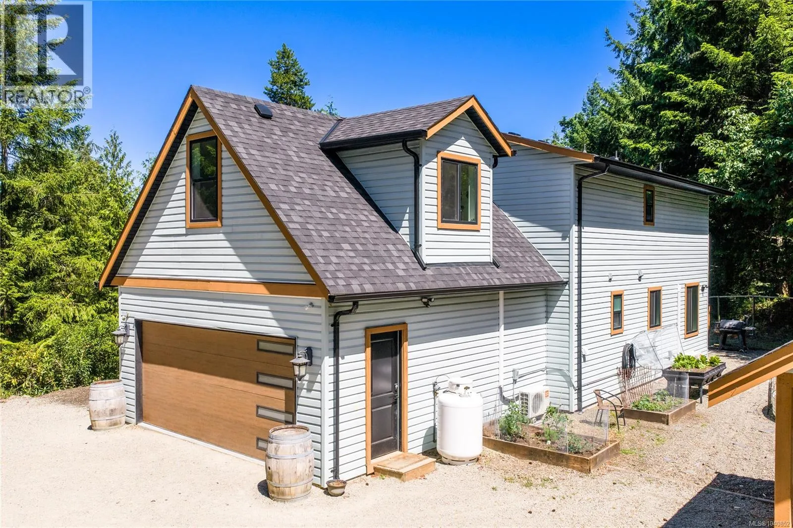 1691 Meadowood Way