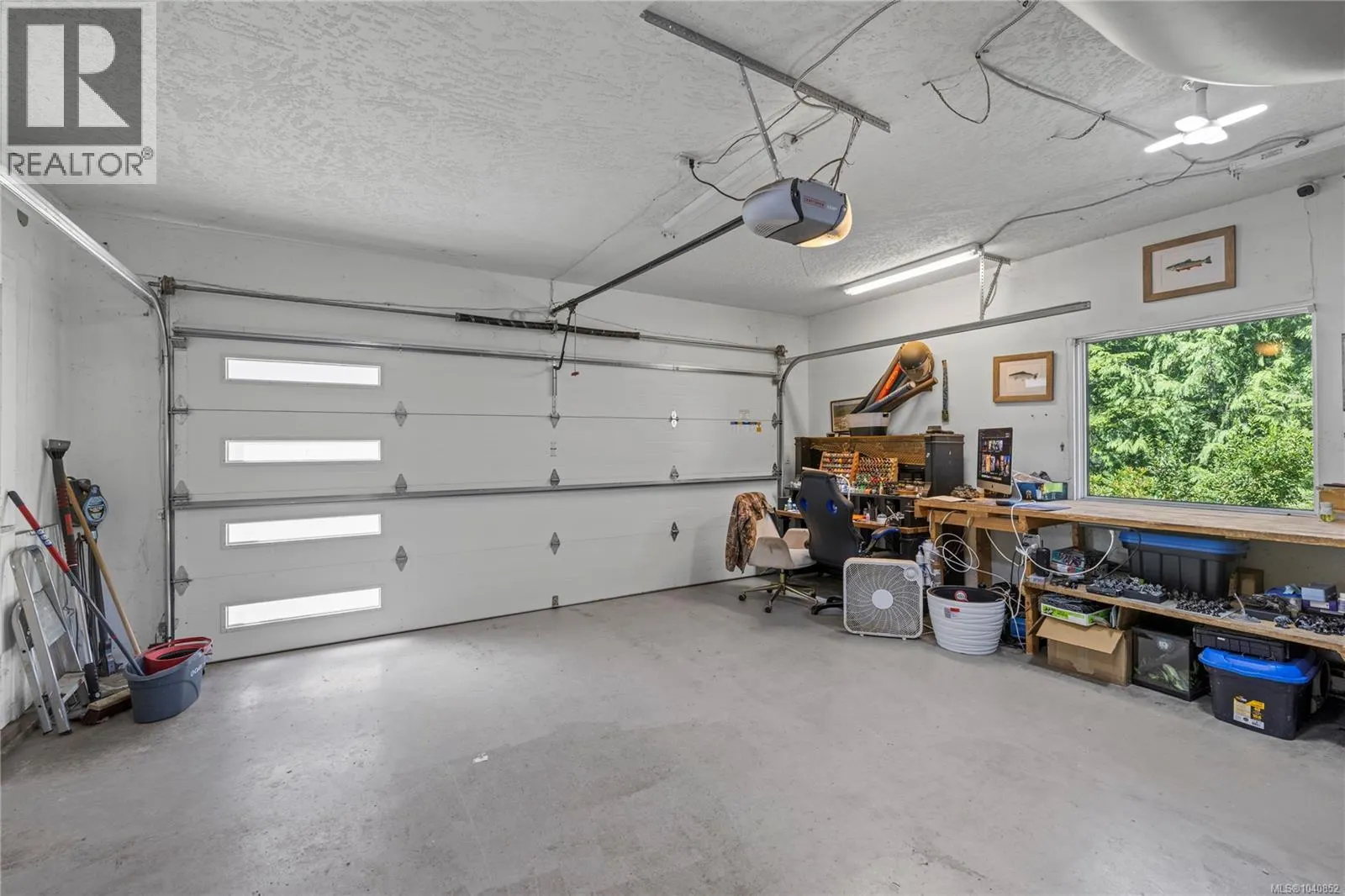 1691 Meadowood Way