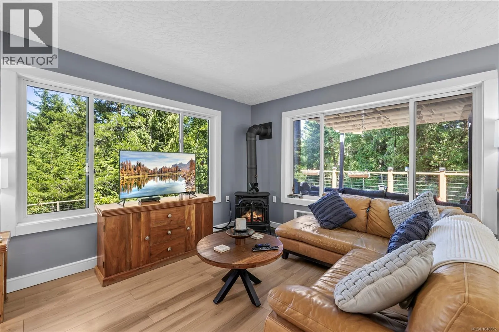 1691 Meadowood Way