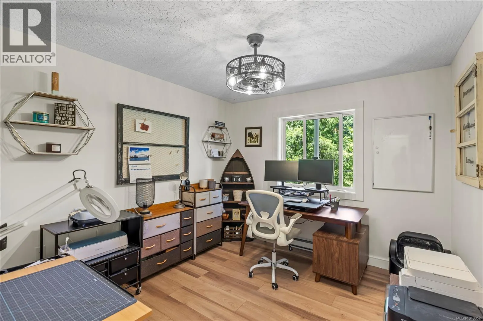 1691 Meadowood Way