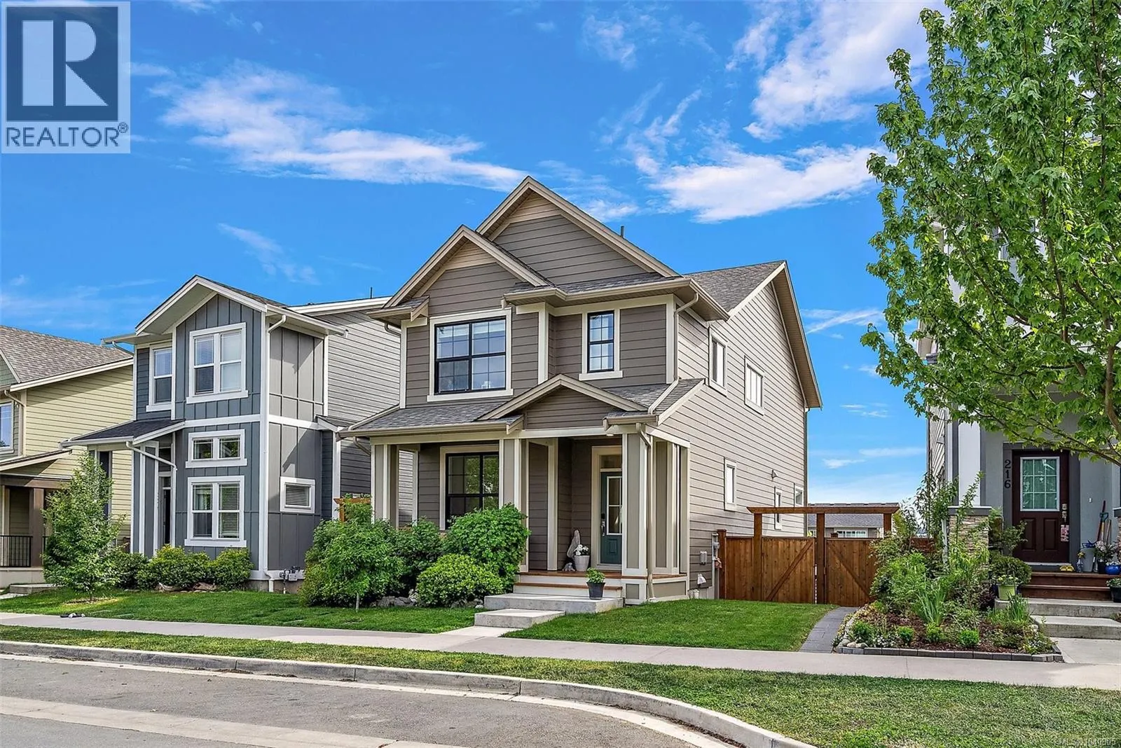 220 Caspian Dr