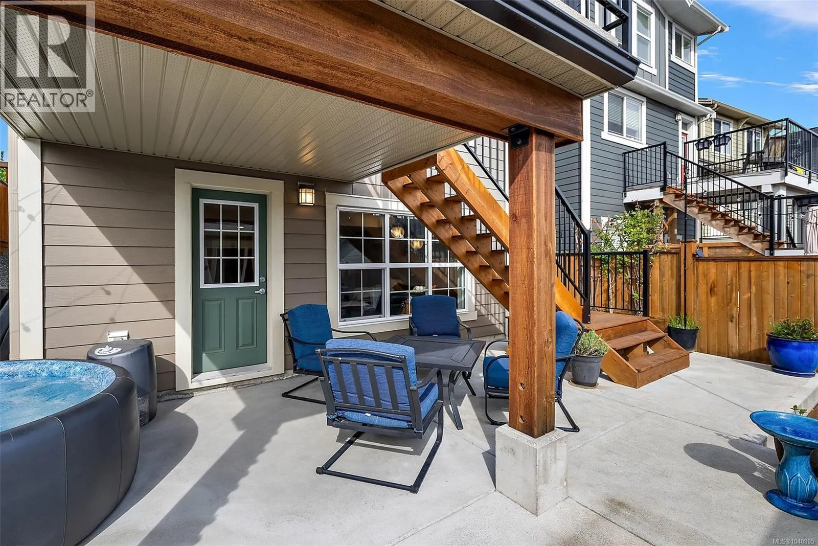 220 Caspian Dr
