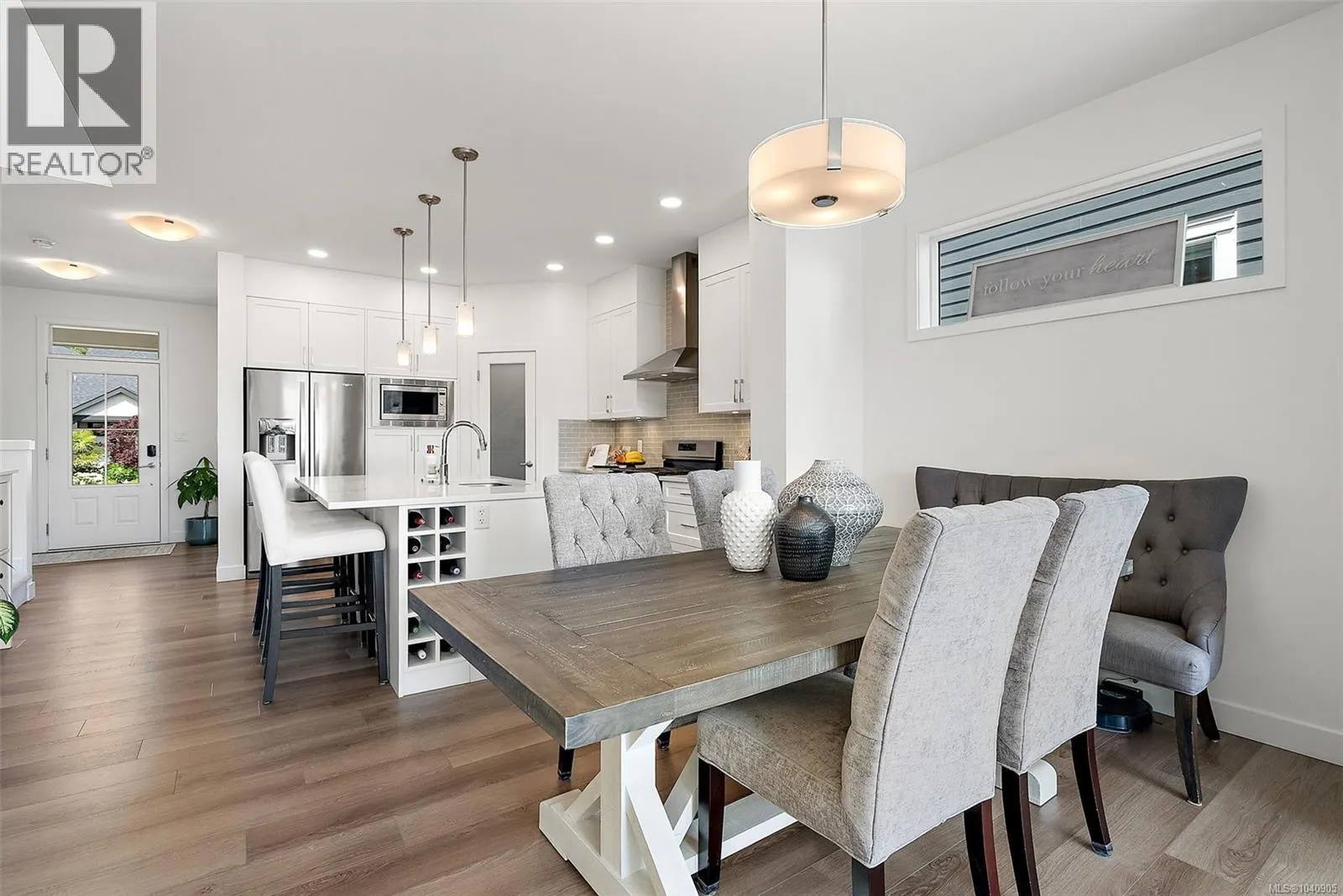 220 Caspian Dr