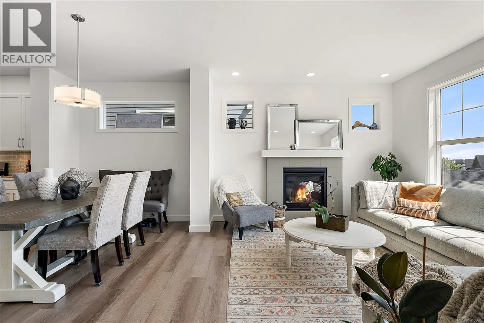 220 Caspian Dr
