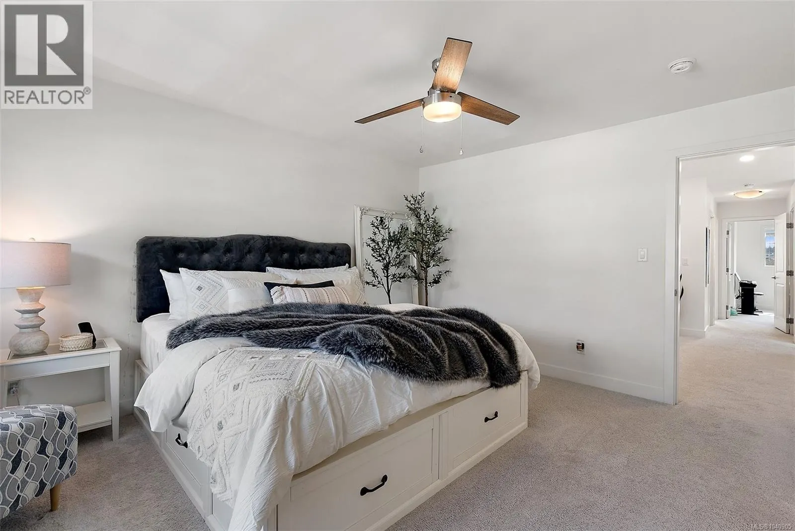 220 Caspian Dr