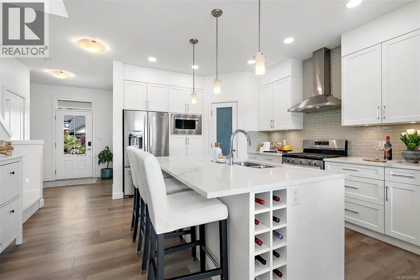 220 Caspian Dr