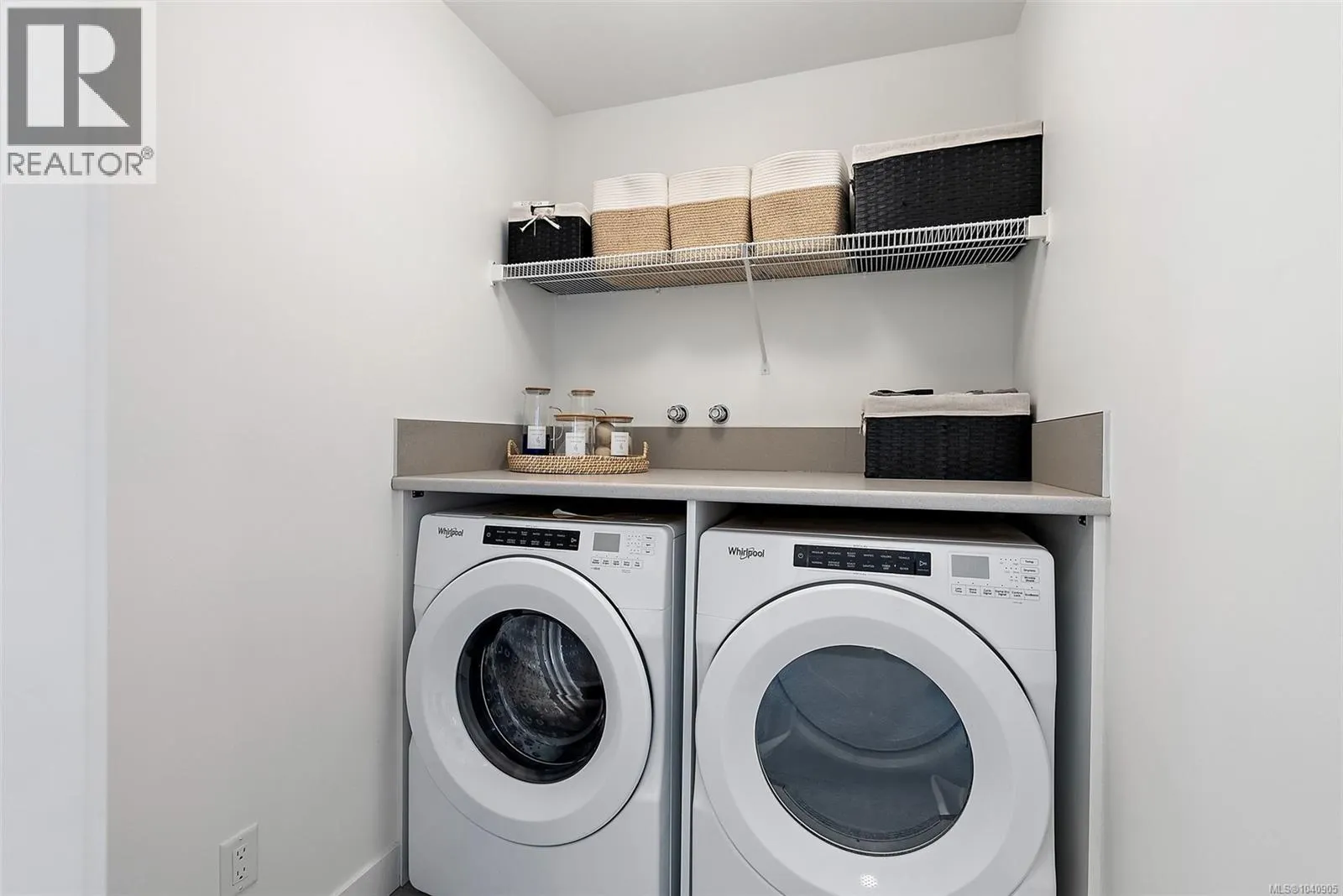 220 Caspian Dr