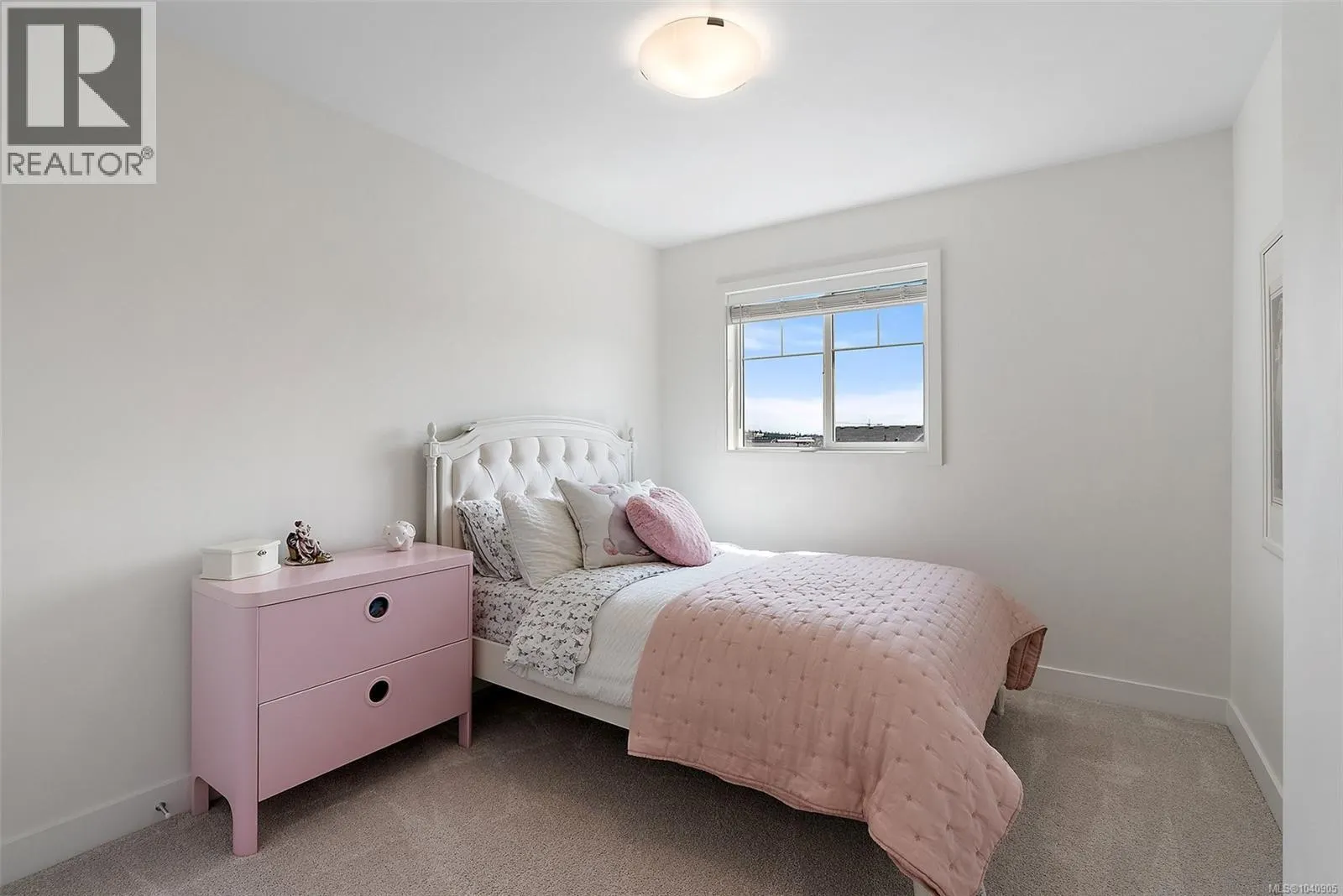 220 Caspian Dr