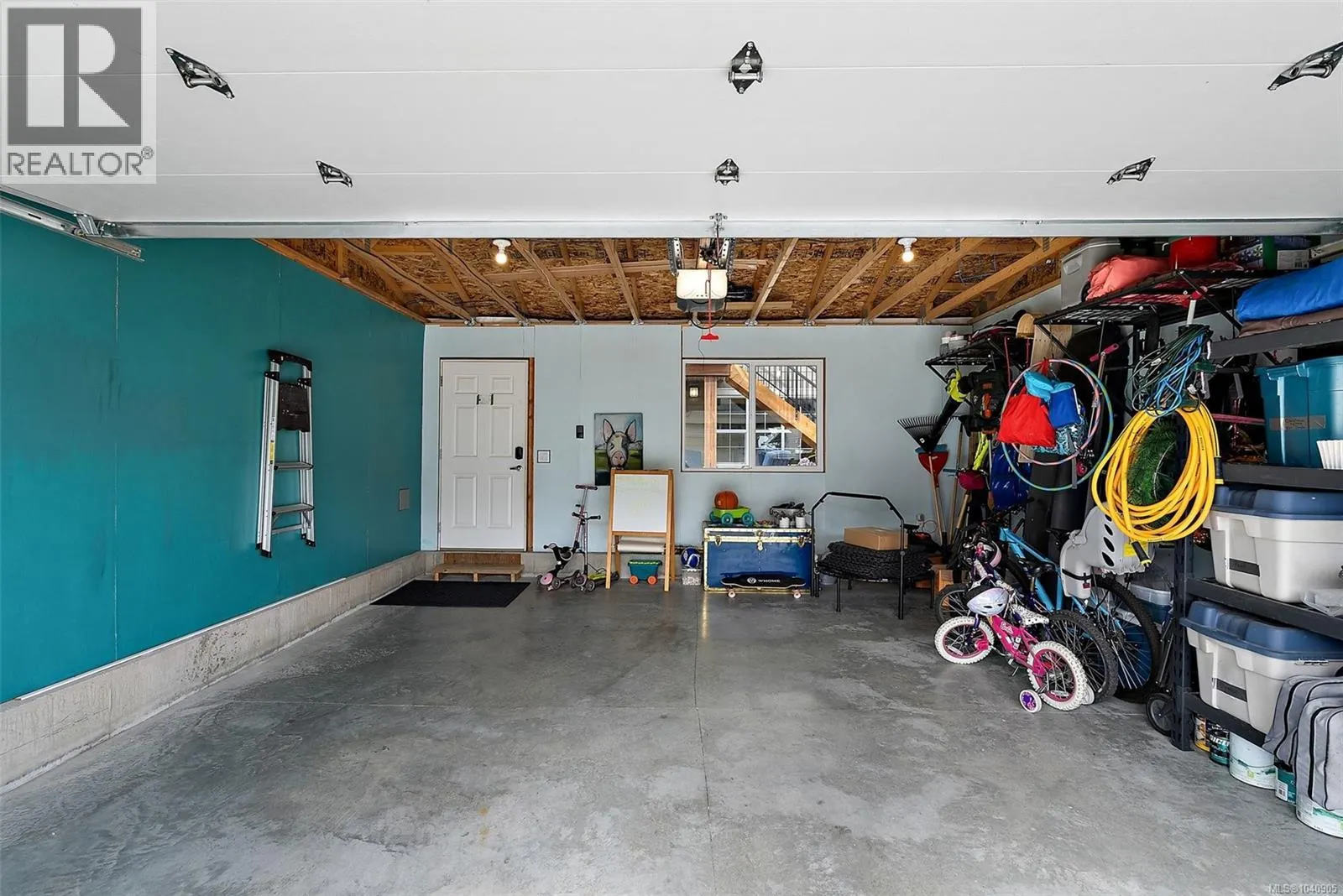 220 Caspian Dr
