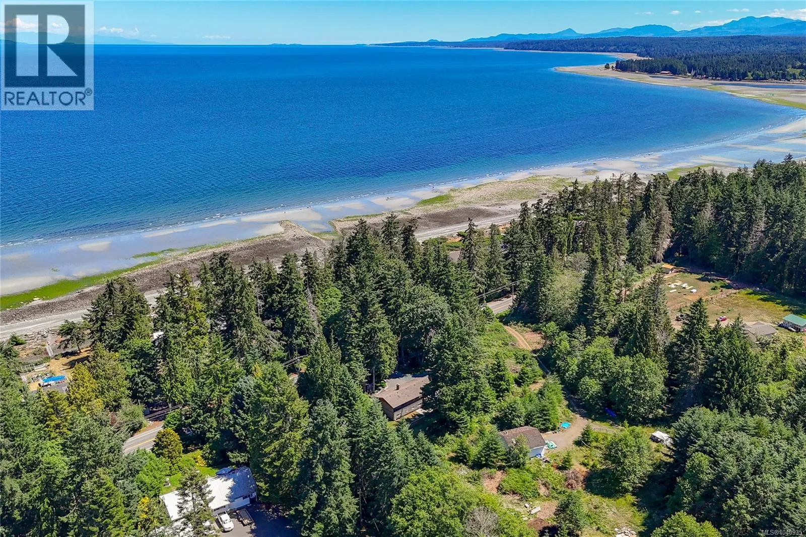 6340 Island Hwy W