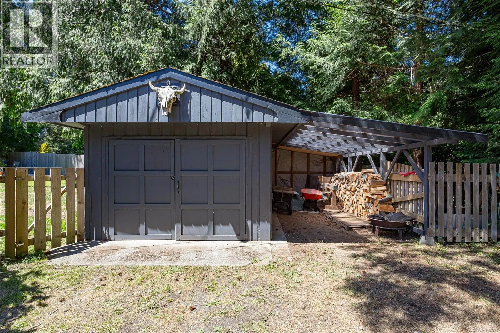 6340 Island Hwy W