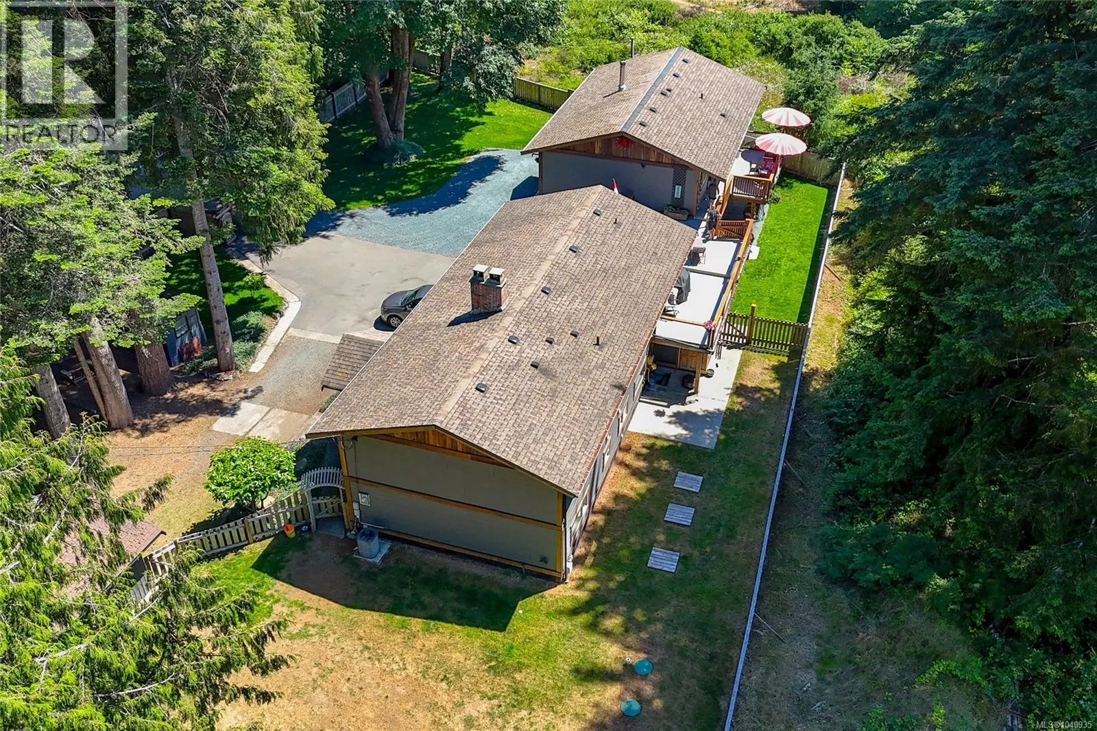 6340 Island Hwy W