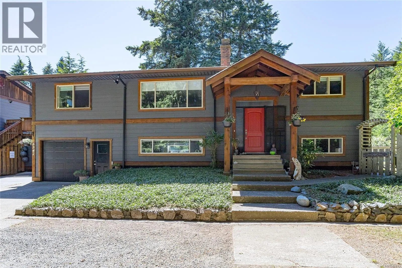 6340 Island Hwy W