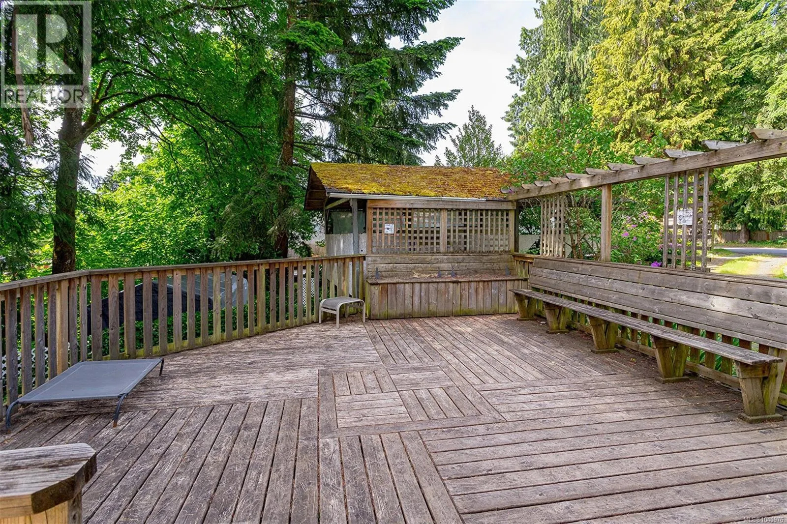 3056 Gibbins Rd