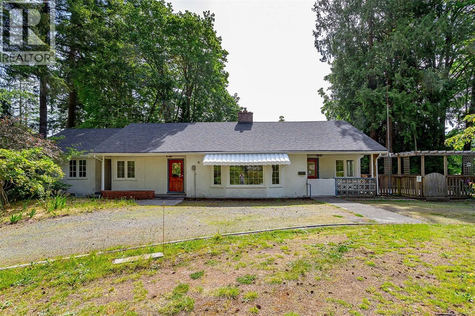 3056 Gibbins Rd