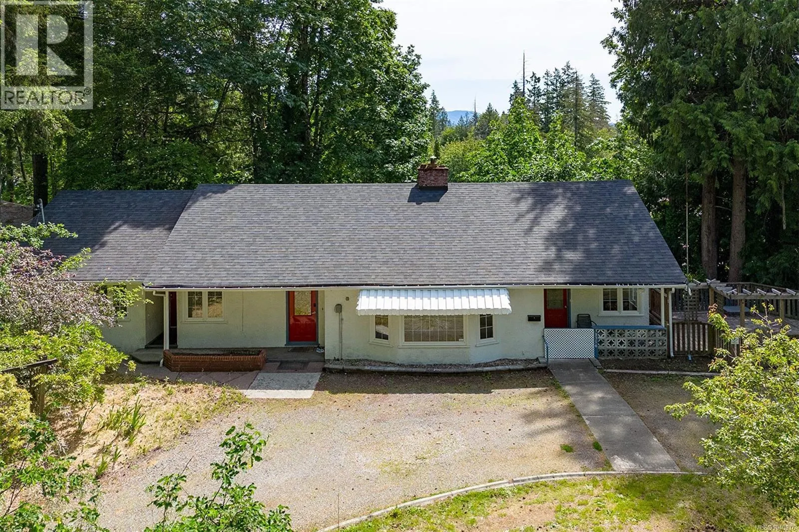 3056 Gibbins Rd