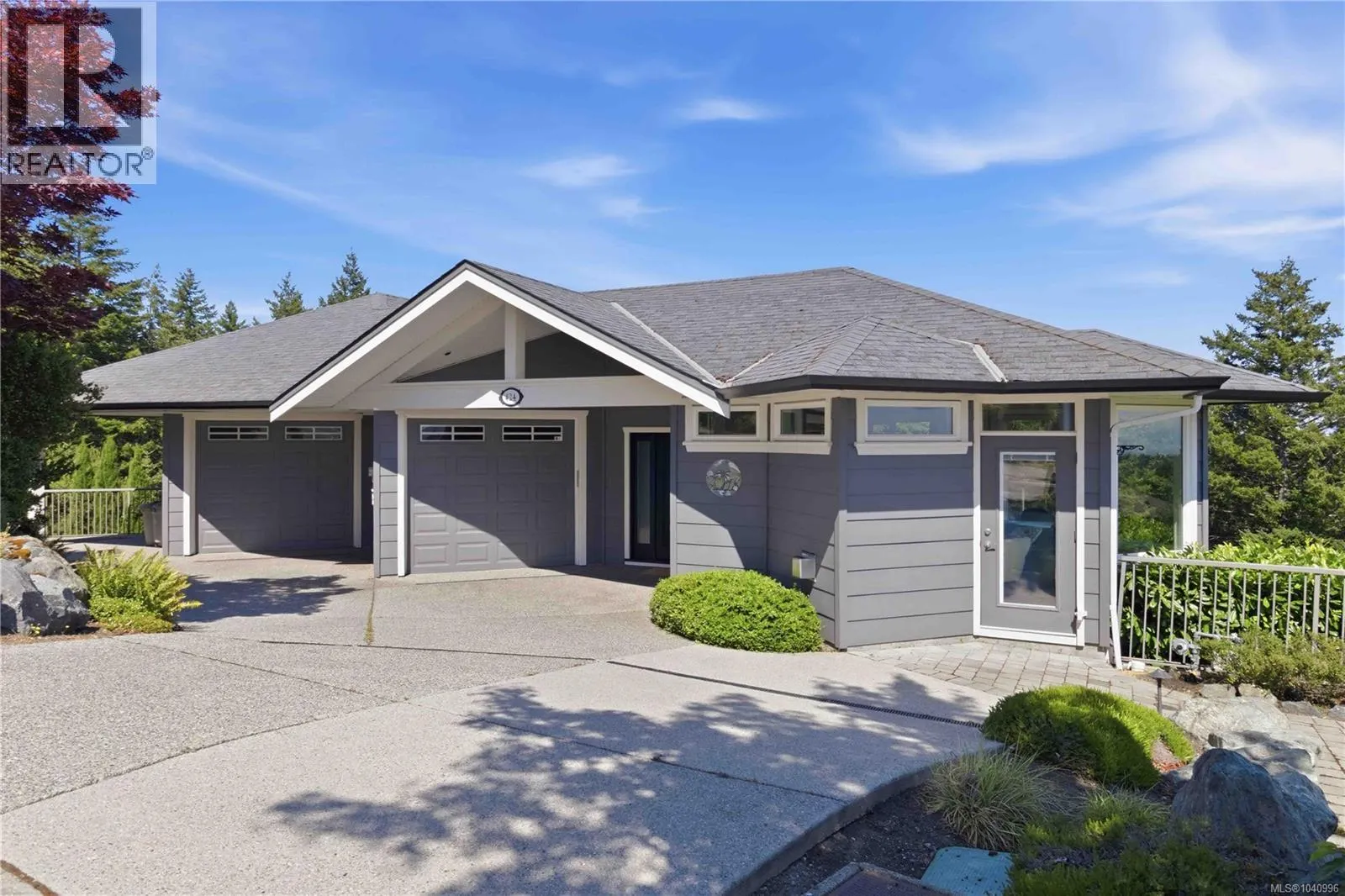 424 Pelican Dr