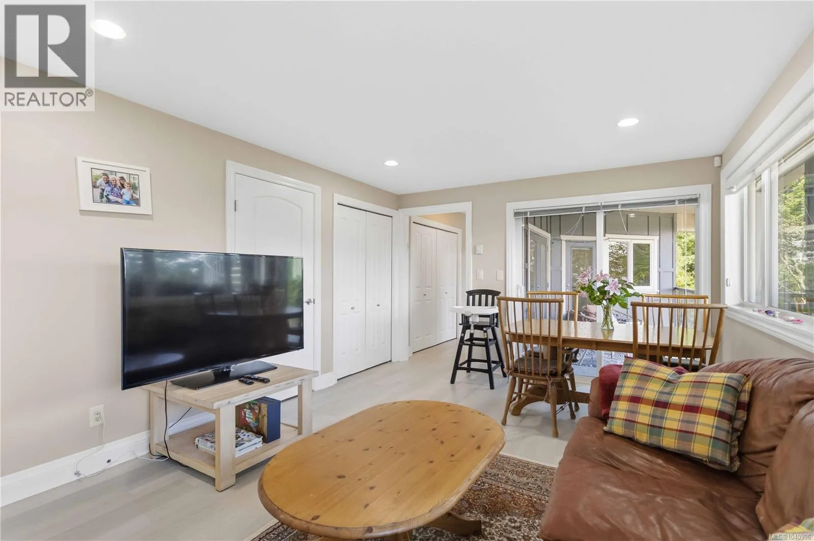 424 Pelican Dr