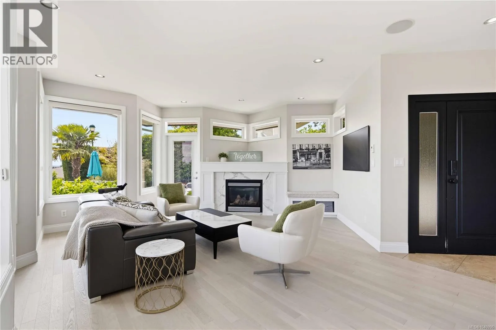 424 Pelican Dr