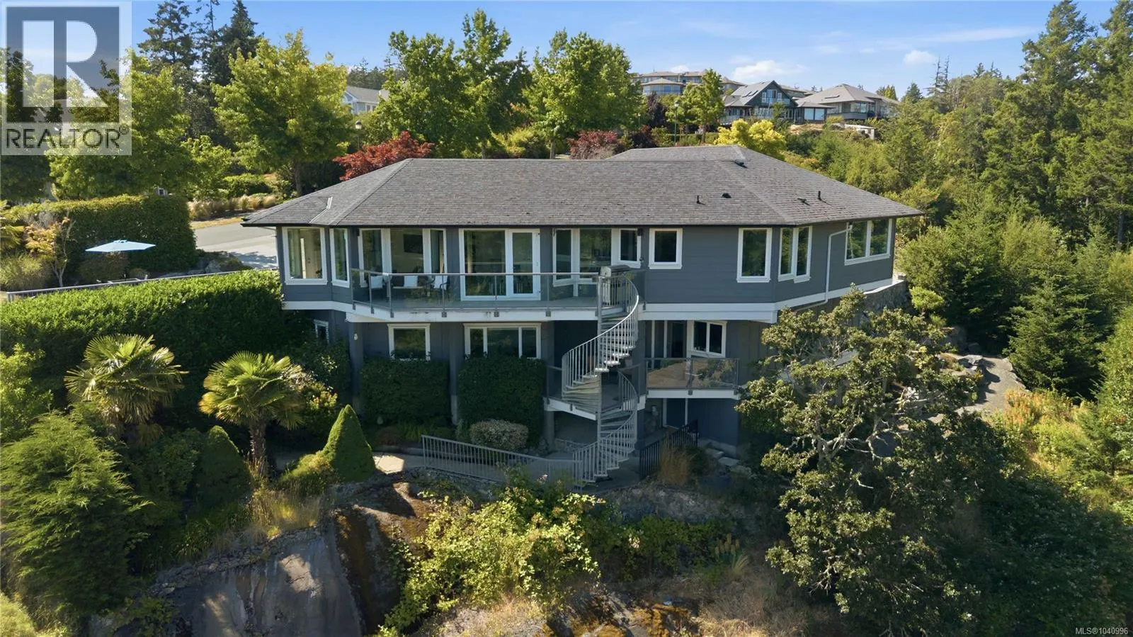 424 Pelican Dr