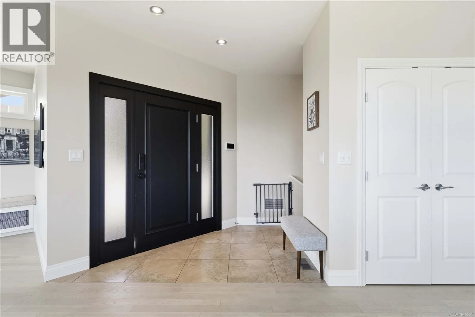 424 Pelican Dr