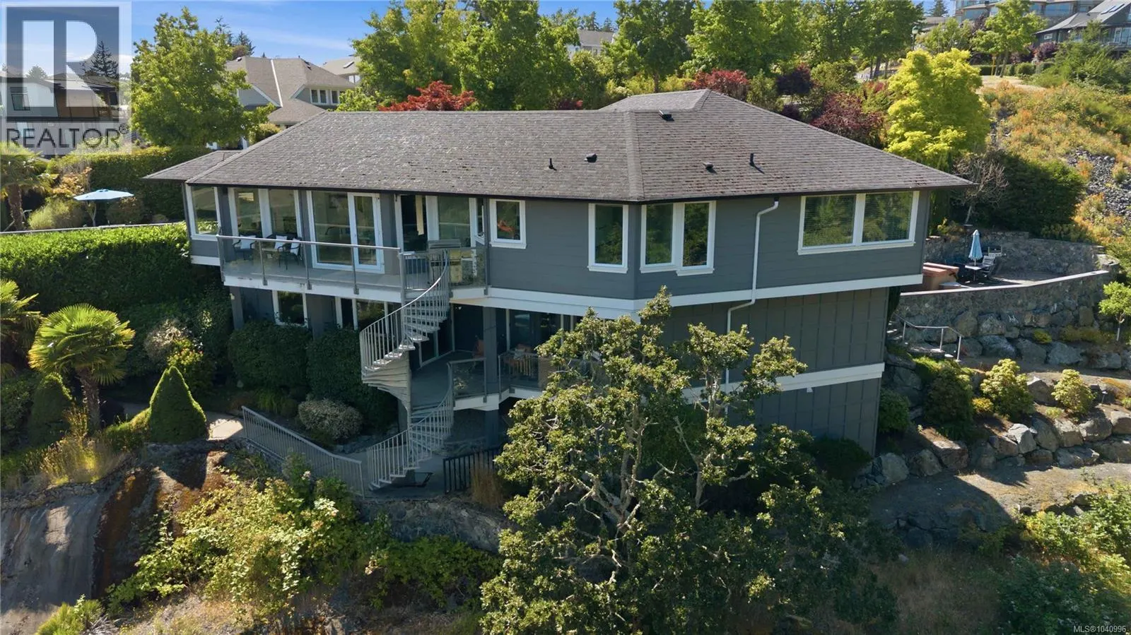 424 Pelican Dr