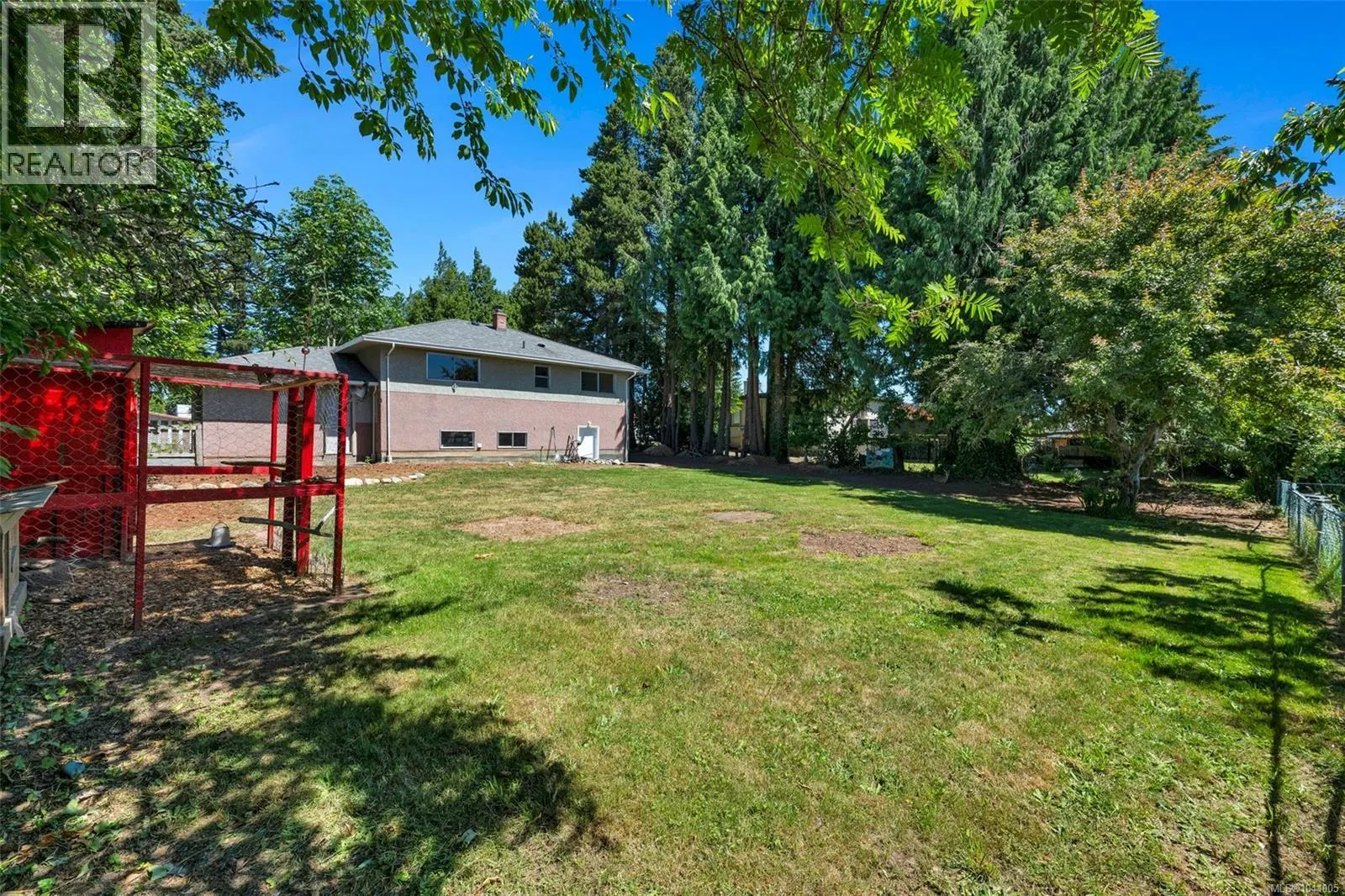 6683 Lincroft Rd
