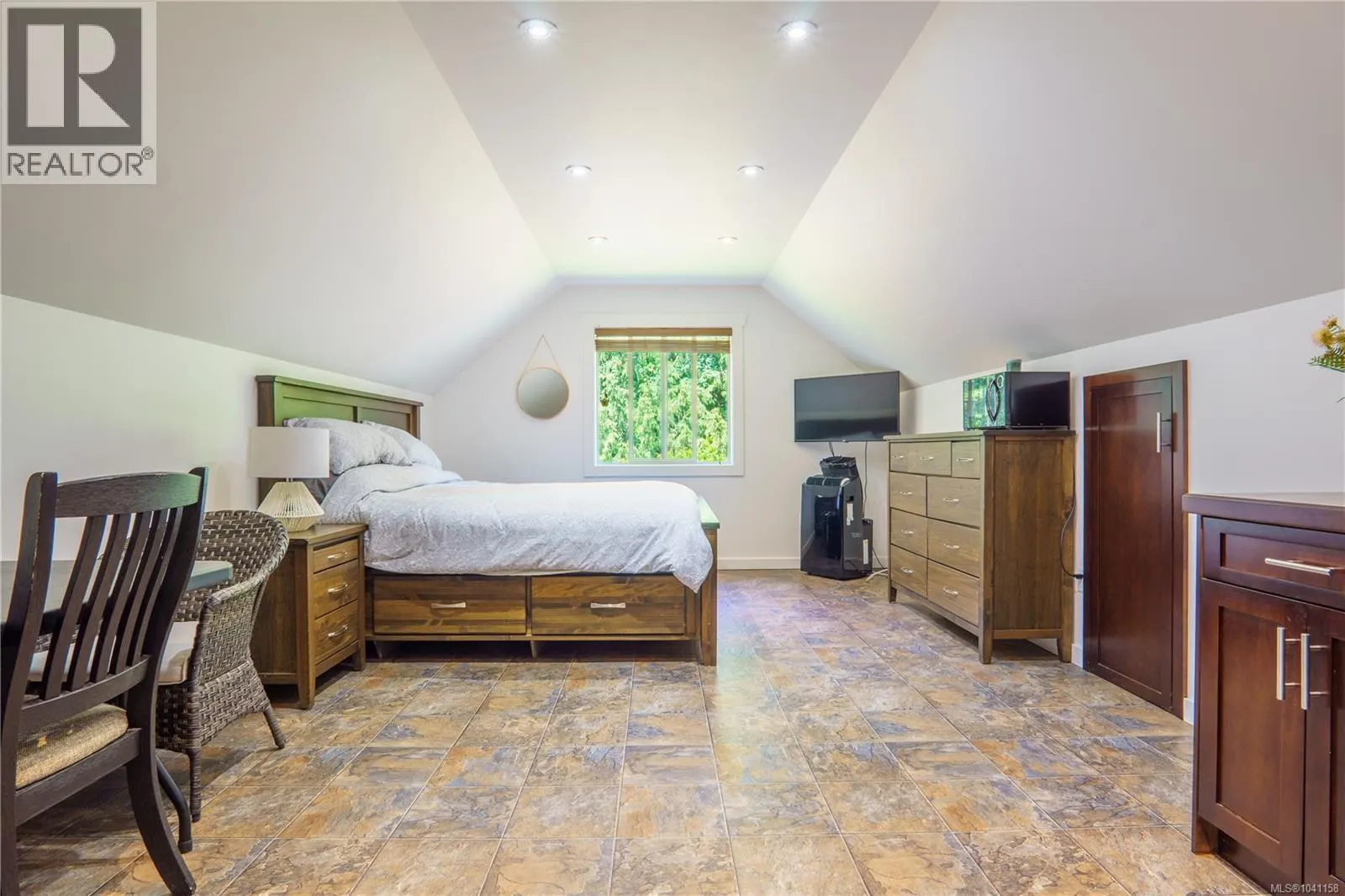 5211 Compton Rd