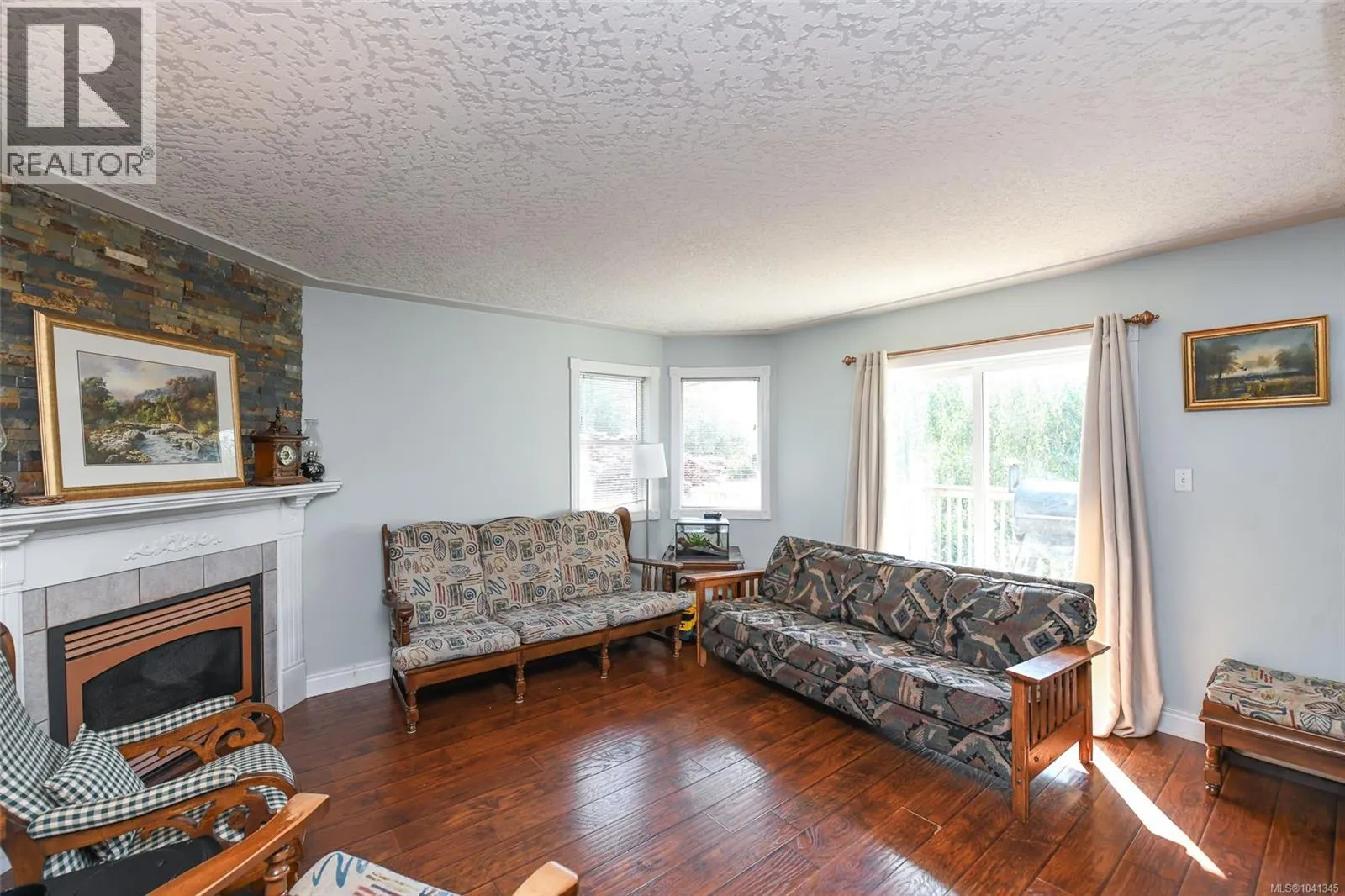 4681 Shetland Pl