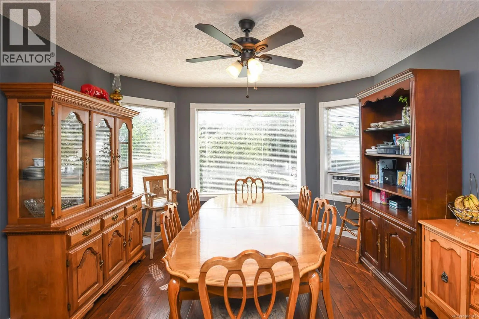 4681 Shetland Pl