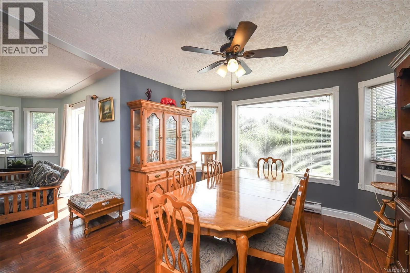 4681 Shetland Pl