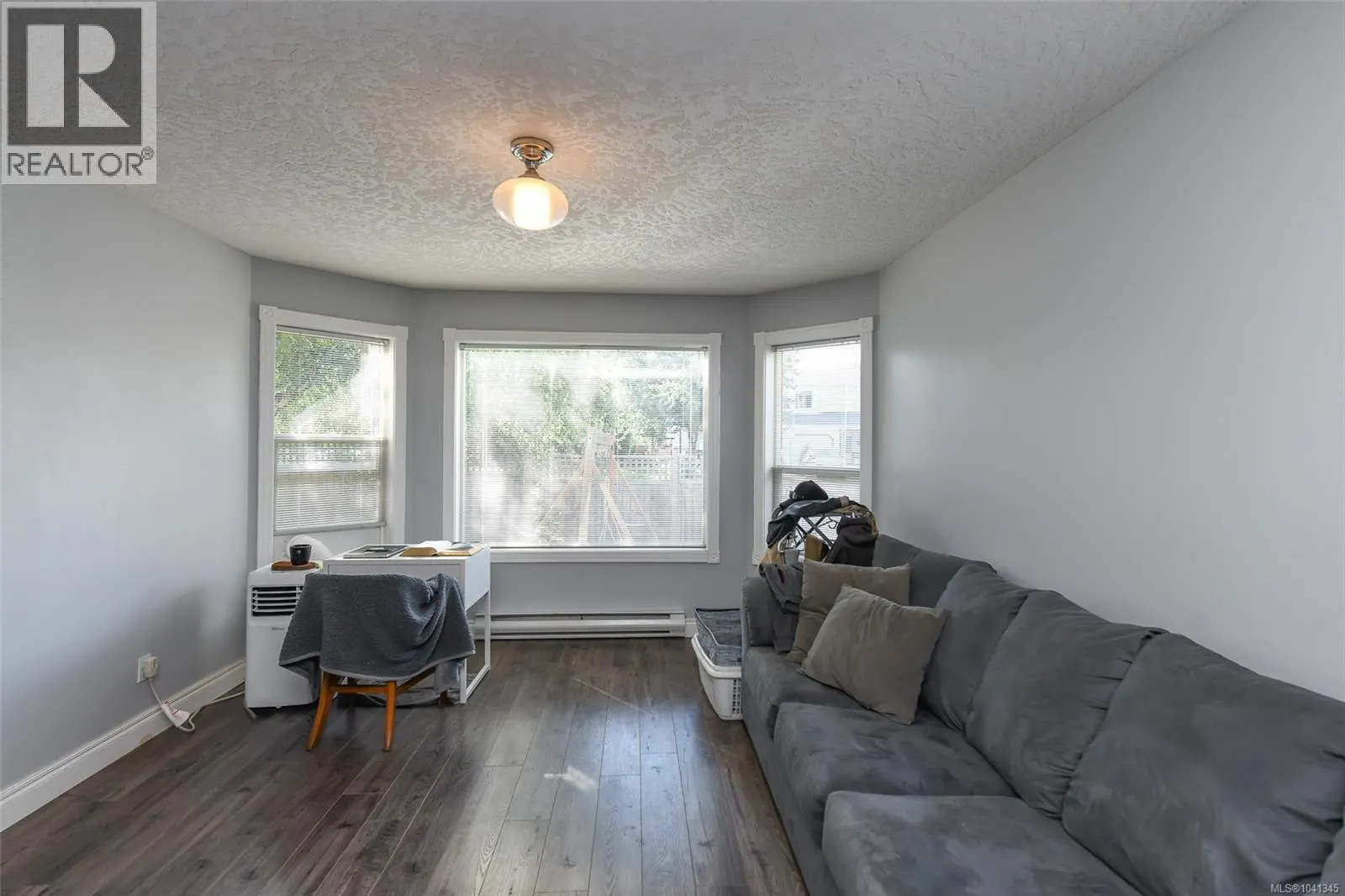 4681 Shetland Pl
