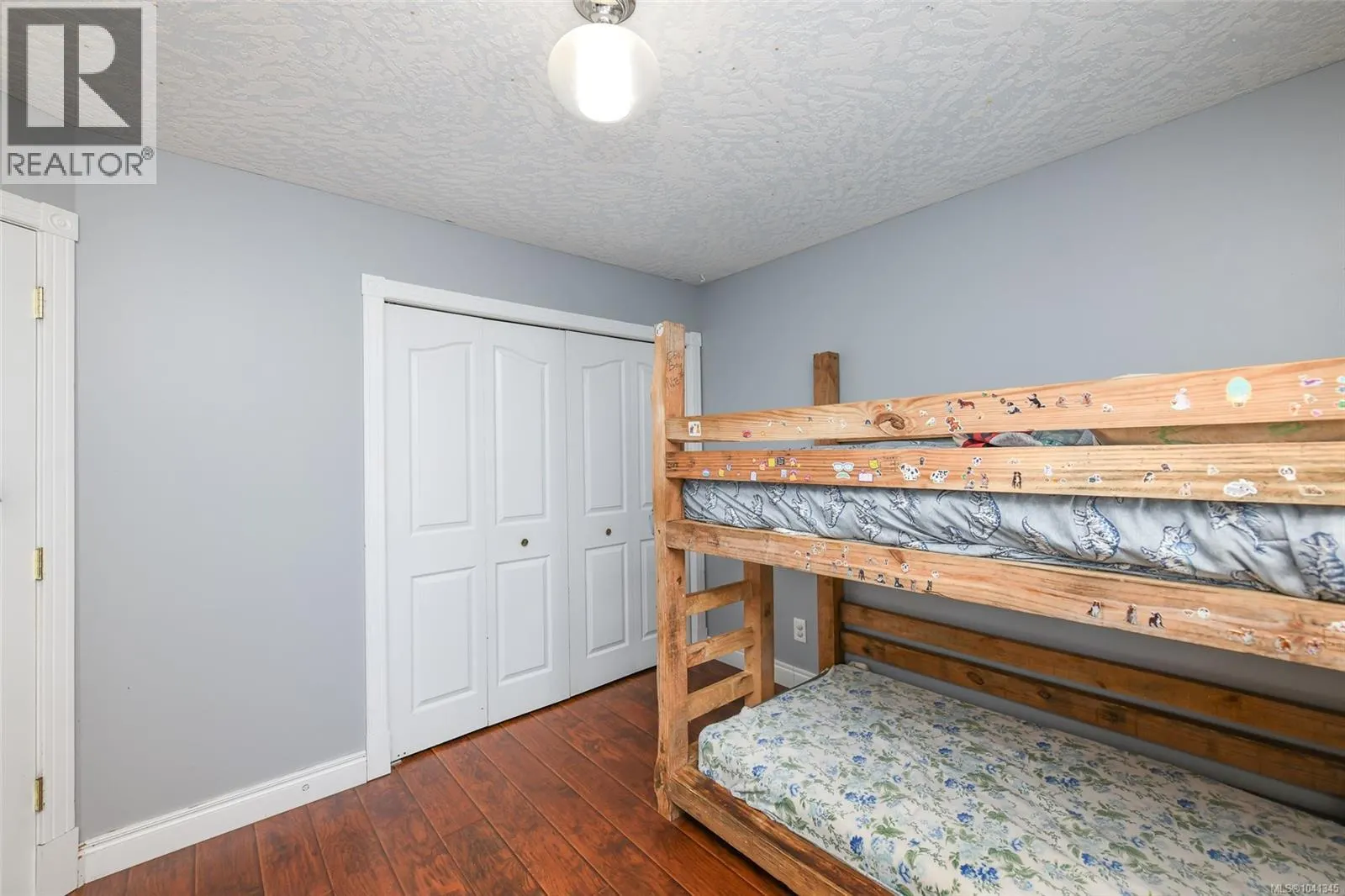 4681 Shetland Pl