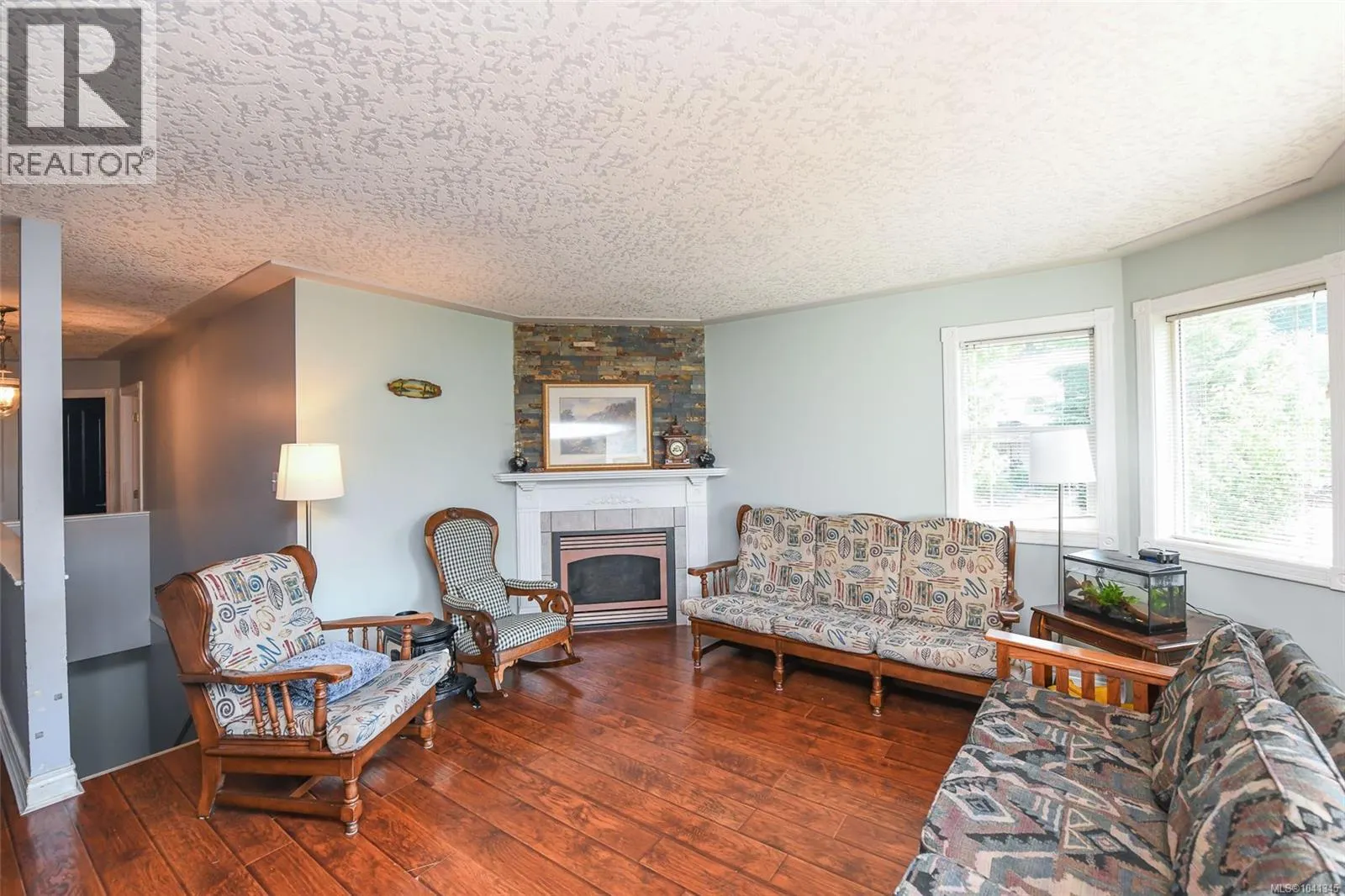 4681 Shetland Pl