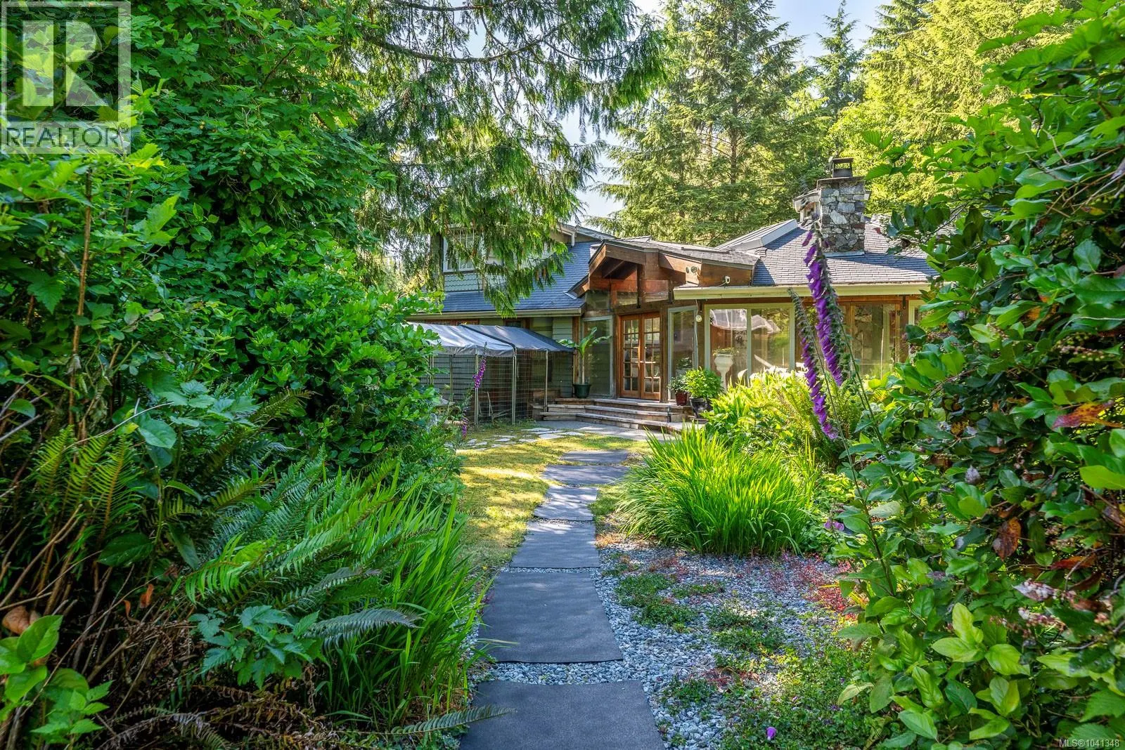1364 Chesterman Beach Rd
