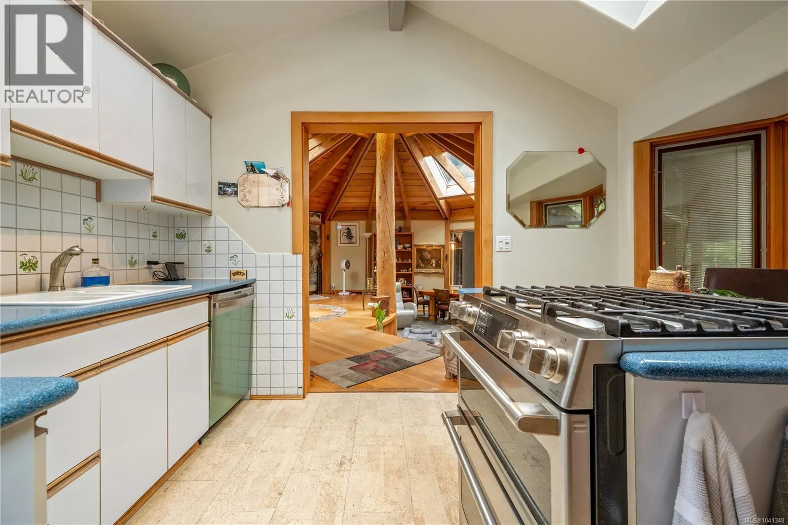1364 Chesterman Beach Rd