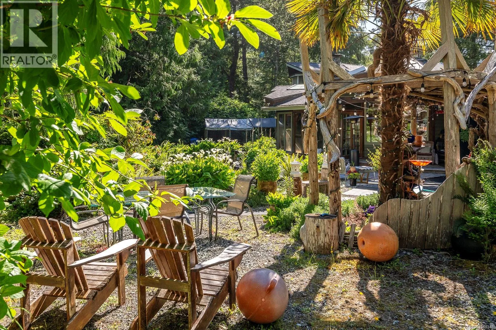 1364 Chesterman Beach Rd
