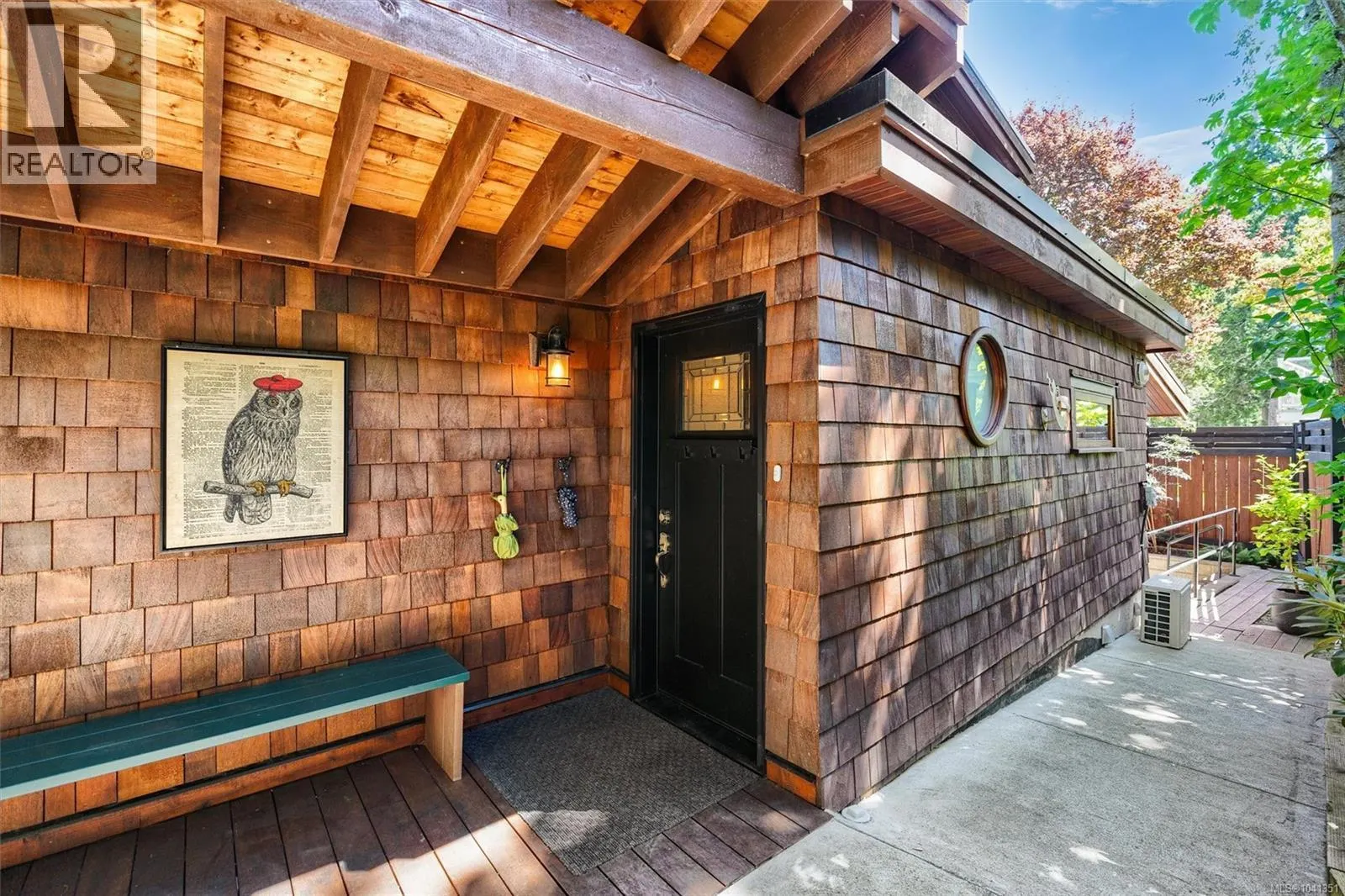 10968 Madrona Dr