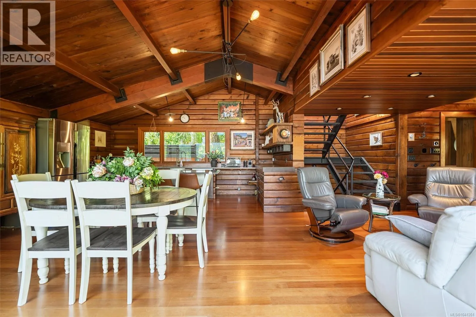 10968 Madrona Dr