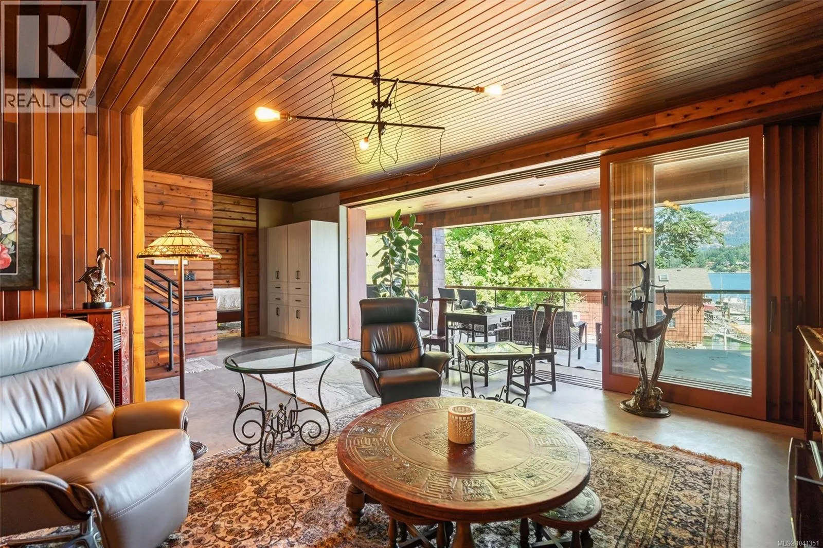 10968 Madrona Dr
