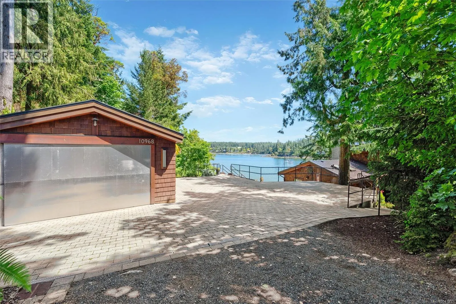10968 Madrona Dr