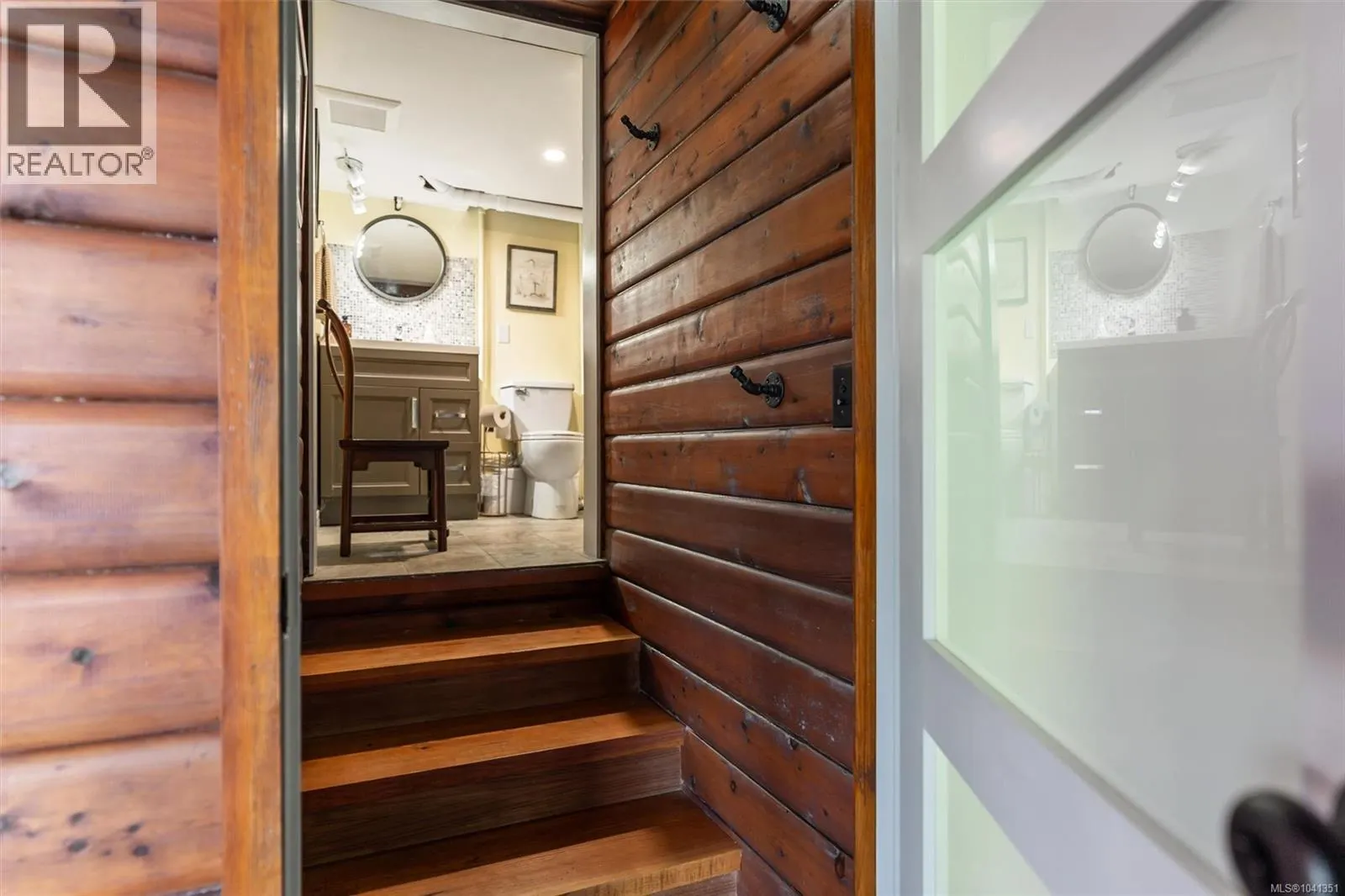 10968 Madrona Dr