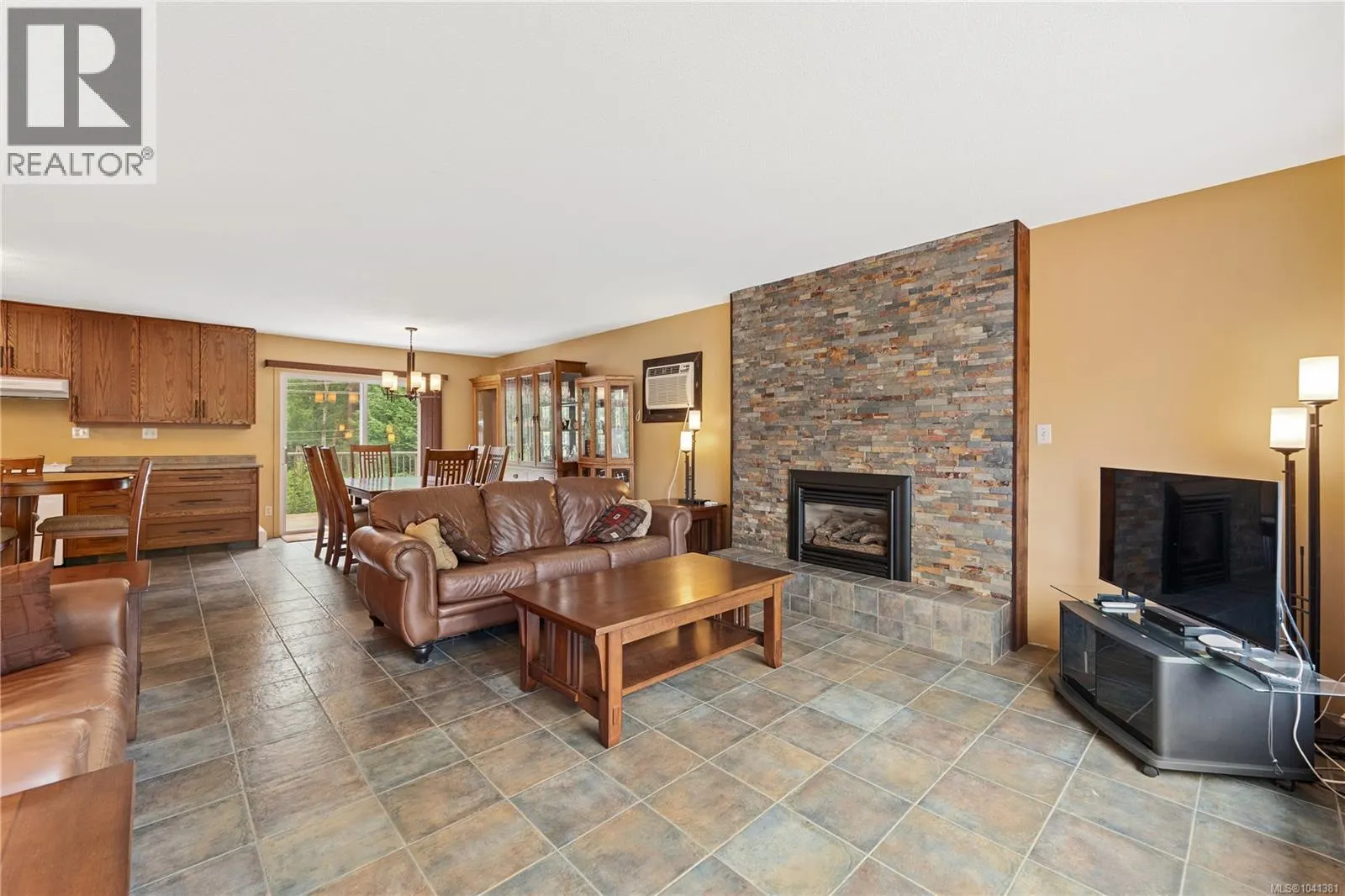 274 Emery Way