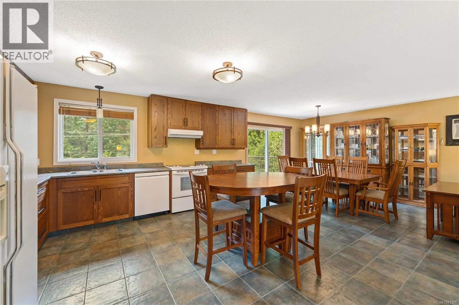 274 Emery Way