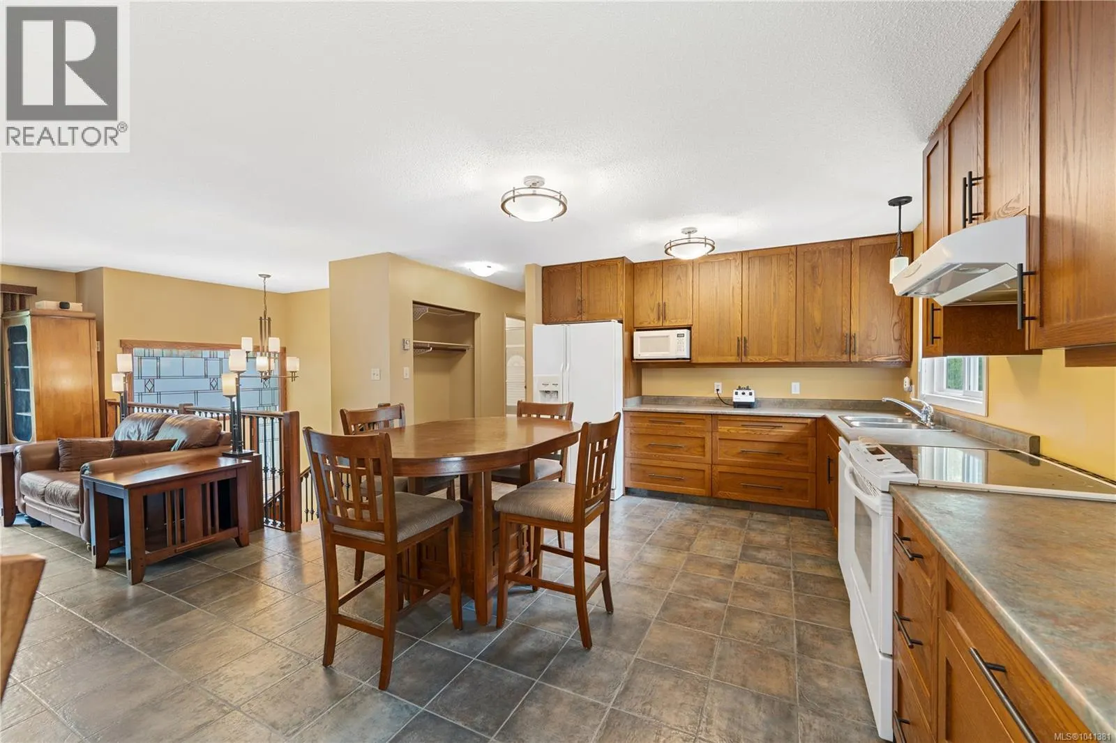 274 Emery Way