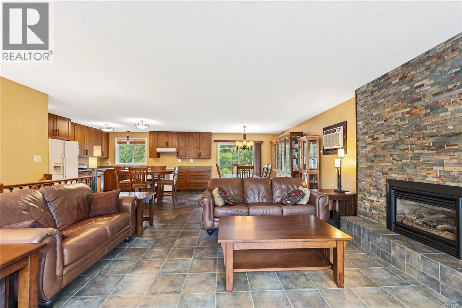 274 Emery Way