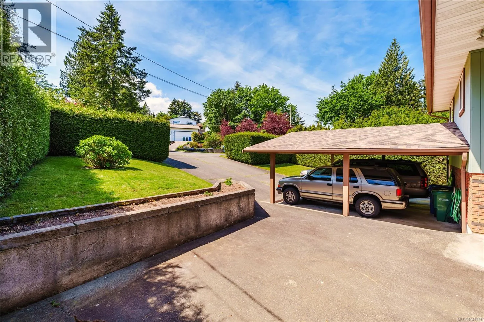 274 Emery Way